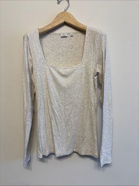 Aritzia group by babaton Heather oatmeal long sleeve sz l large worn once
